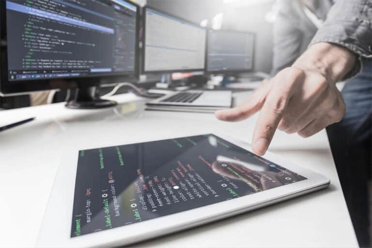 Start a web hosting company in 3 steps